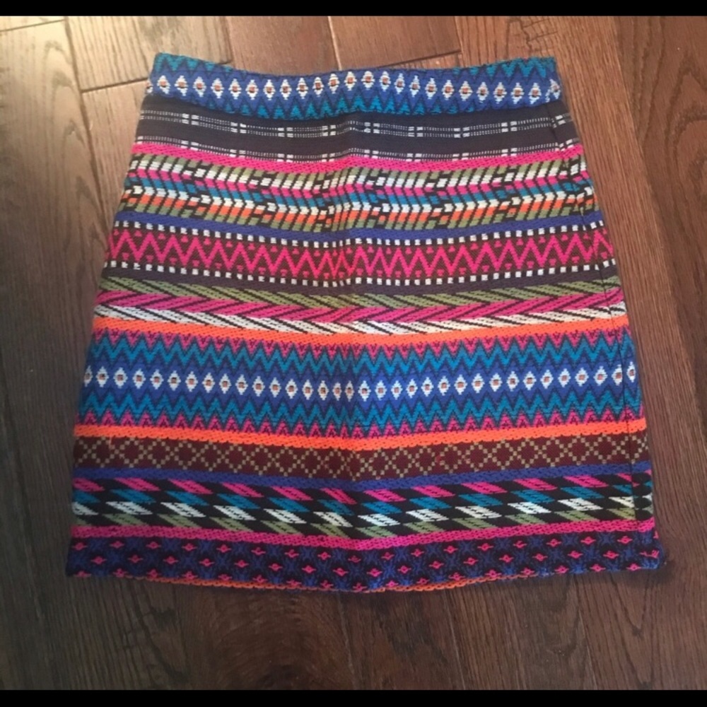 TopShop Tribal Aztec Miniskirt Multicolor. Size 2. - Picture 2 of 2